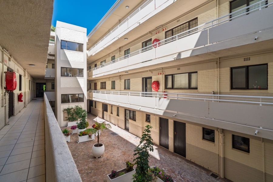 2 Bedroom Property for Sale in Hout Bay Western Cape